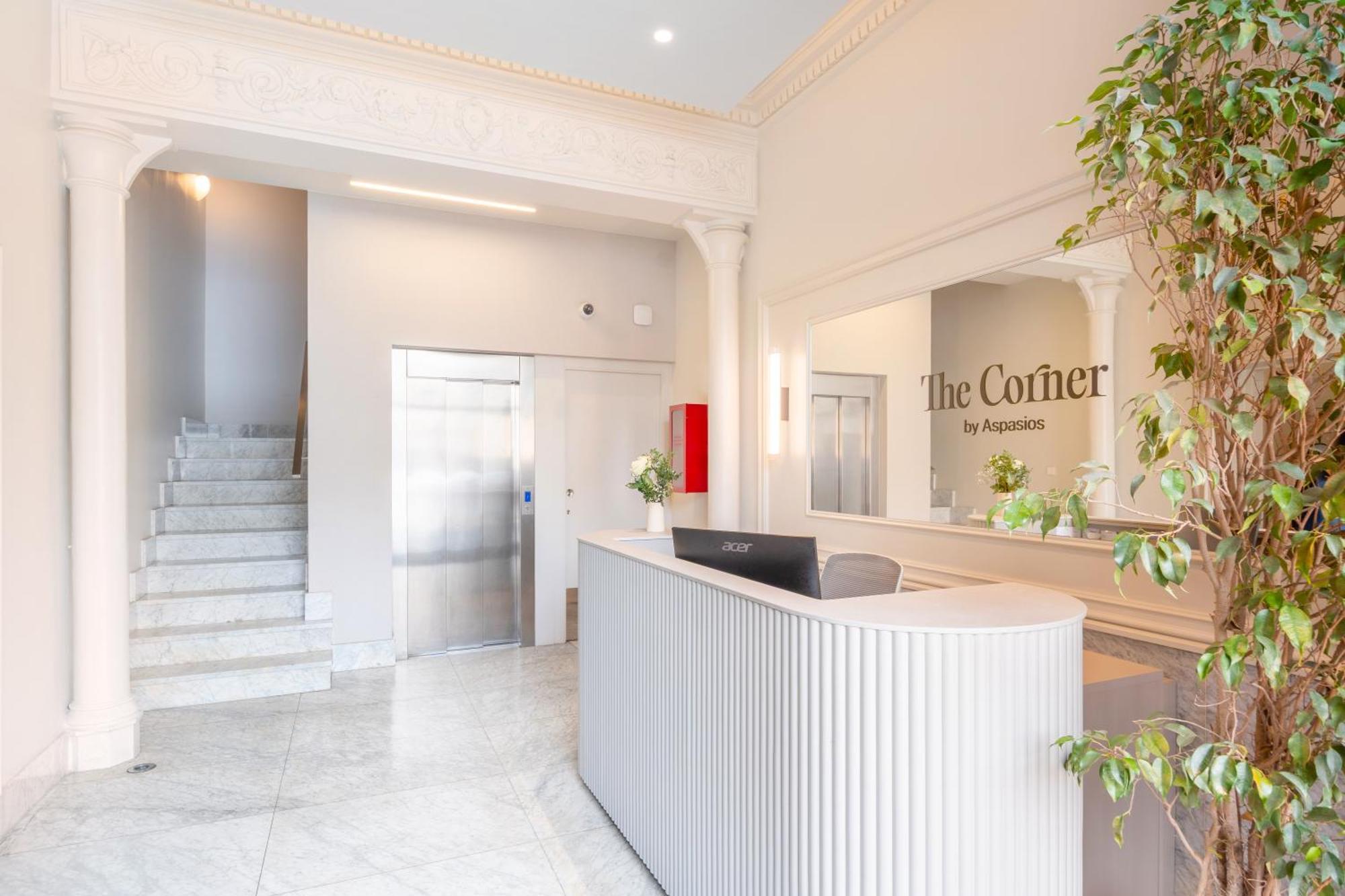 The Corner Apartments By Aspasios Barcelona Luaran gambar